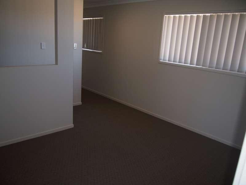 1/10 Mistral Crescent, Griffin QLD 4503