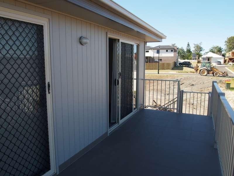 1/10 Mistral Crescent, Griffin QLD 4503