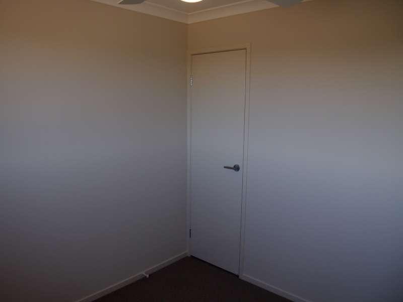 2/10 Mistral Crescent, Griffin QLD 4503