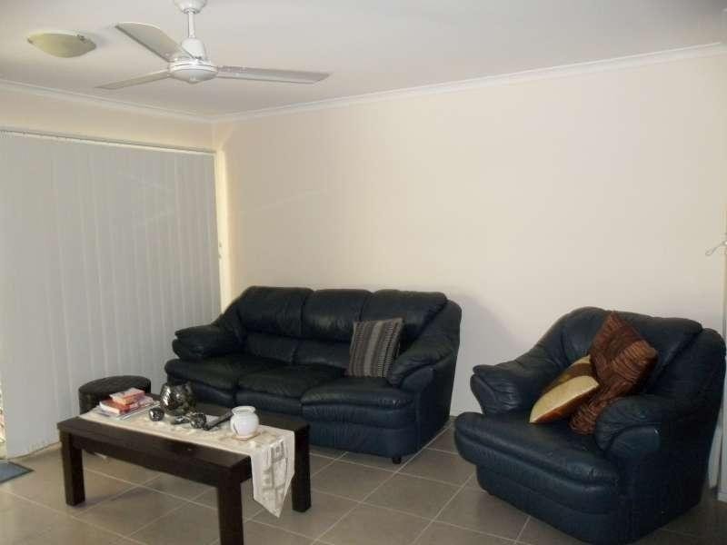 2/8 Eve Court, Kallangur QLD 4503