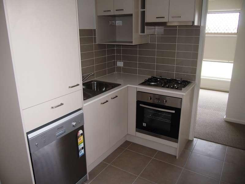 2/25 Braxlaw Crescent, Dakabin QLD 4503