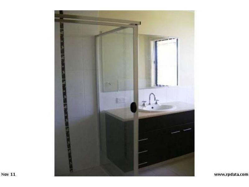 12 Eeles Drive, Morayfield QLD 4506