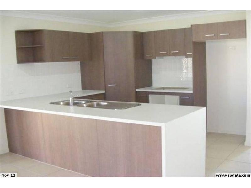 12 Eeles Drive, Morayfield QLD 4506