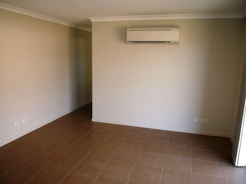 1/43-45 Feather Court, Morayfield QLD 4506