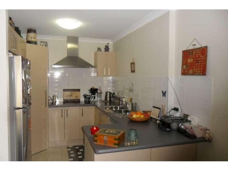 2/16 Rainbird Crescent, Kallangur QLD 4503