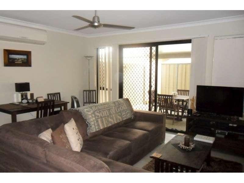 2/16 Rainbird Crescent, Kallangur QLD 4503