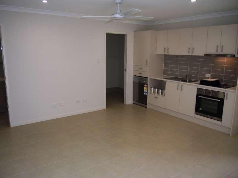 2/26 Toby Close, Kallangur QLD 4503