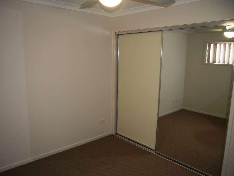 1/26 Toby Close, Kallangur QLD 4503