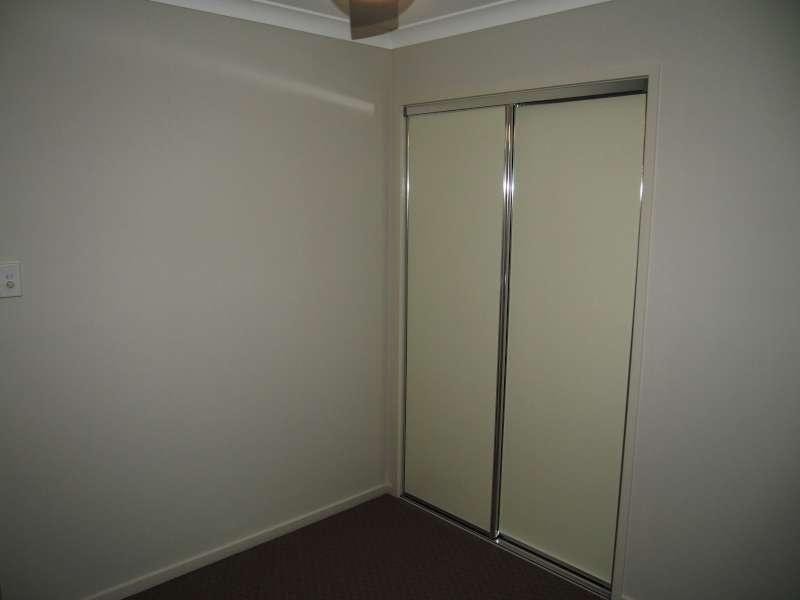 1/5 Roland Court, Kallangur QLD 4503