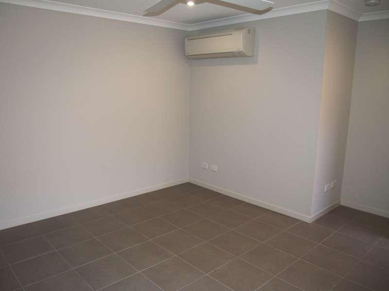 2/13 Sullivan Street, Dakabin QLD 4503