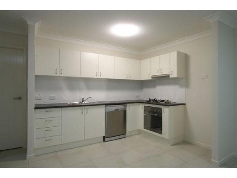 2/14 Oakwood Road, Warner QLD 4500