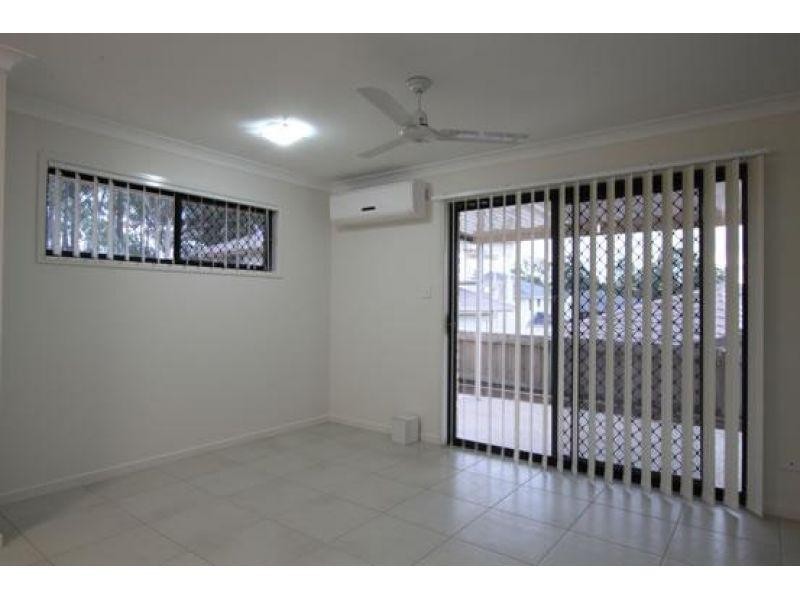 2/14 Oakwood Road, Warner QLD 4500