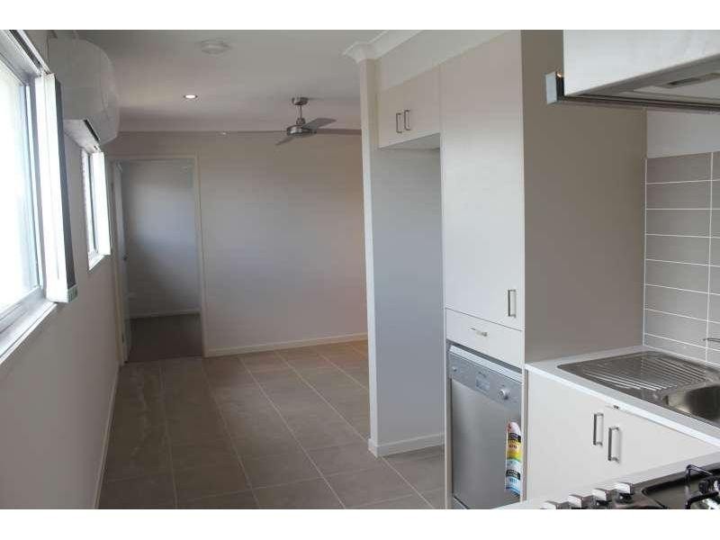 2/15 River Breeze Drive, Griffin QLD 4503