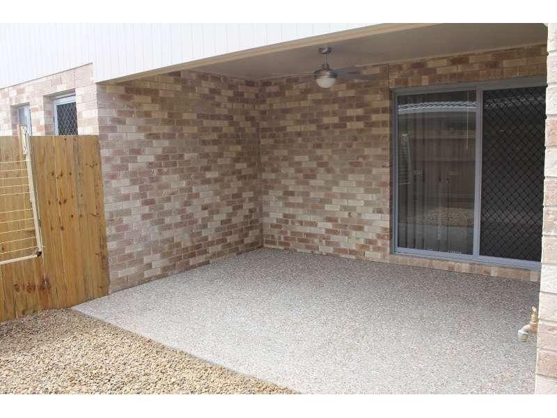 2/15 River Breeze Drive, Griffin QLD 4503