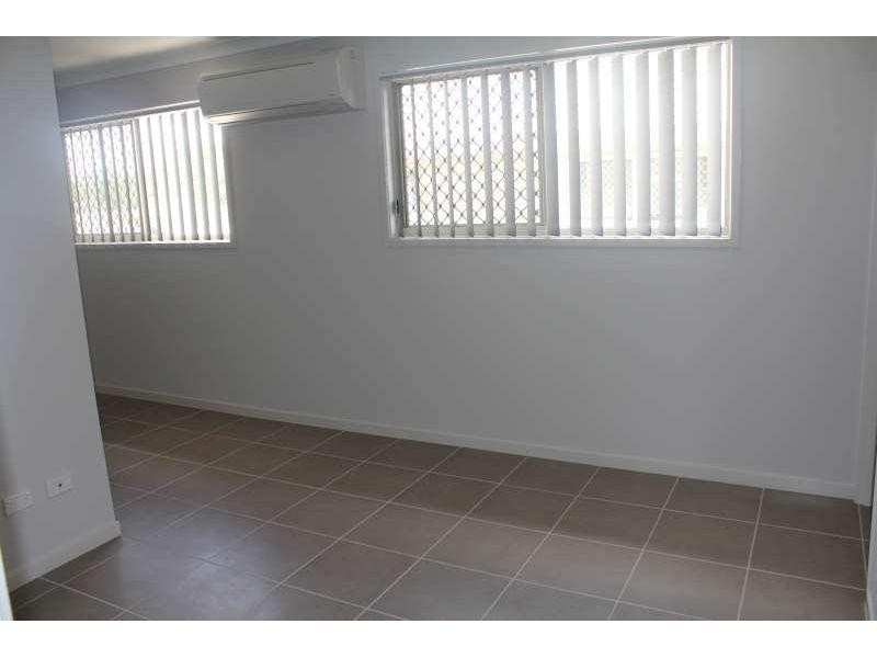 2/18 Sullivan Street, Dakabin QLD 4503