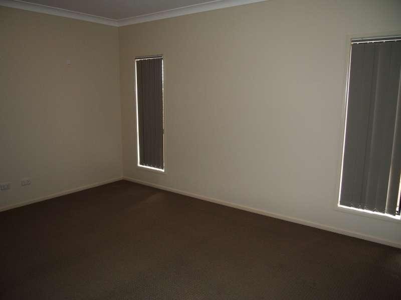 17 Fairy Wren Circuit, Dakabin QLD 4503