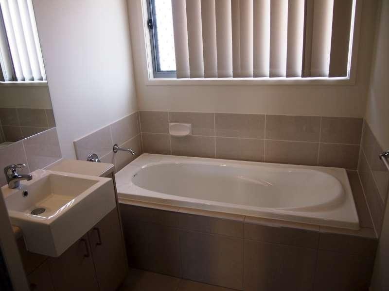 1/5 Pali Court, Griffin QLD 4503