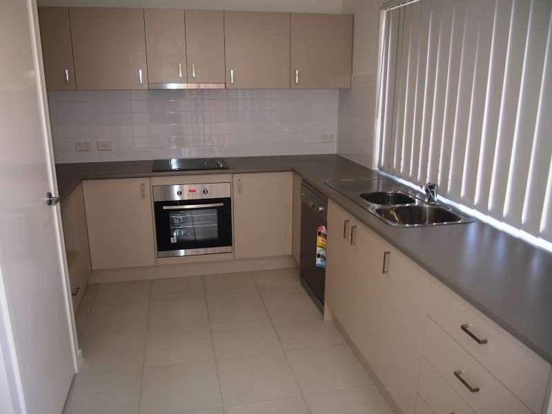 1/7 Kestrel Street, Dakabin QLD 4503