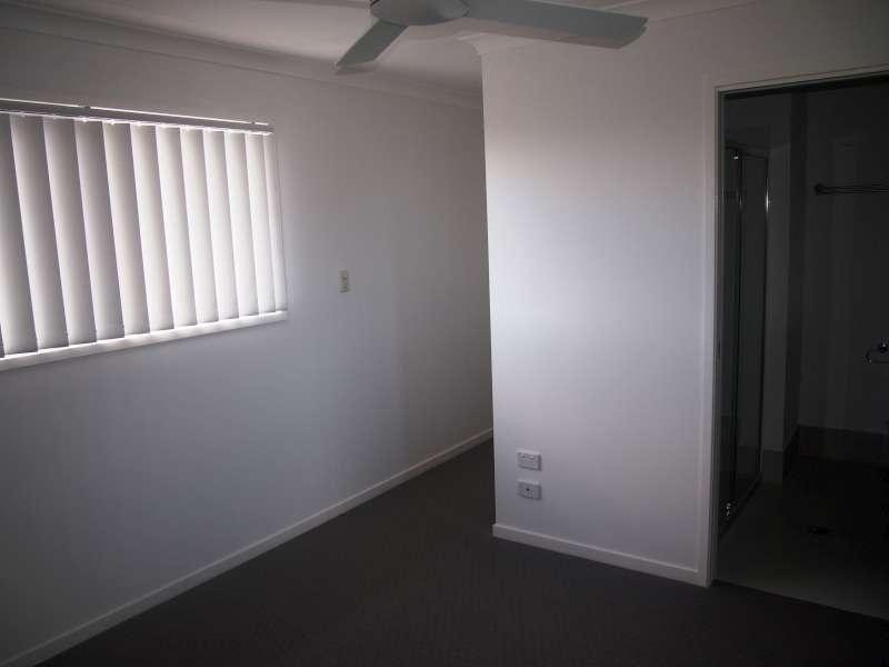 1/7 Kestrel Street, Dakabin QLD 4503