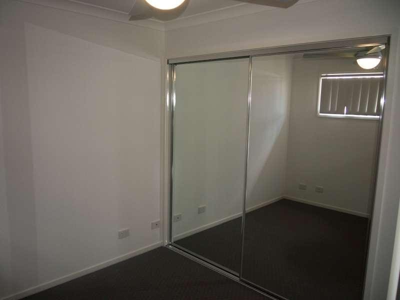 2/7 Kestrel Street, Dakabin QLD 4503