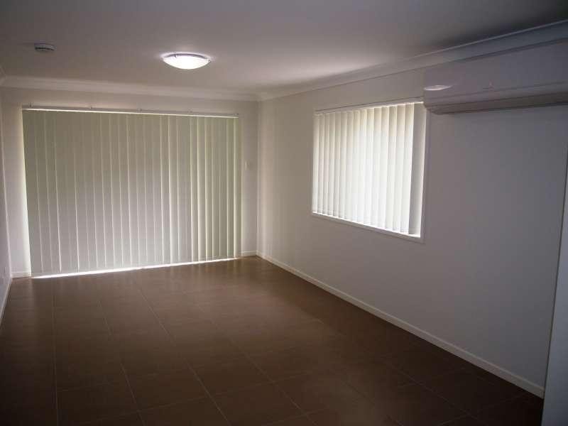 1/10 Sirocco Street, Griffin QLD 4503