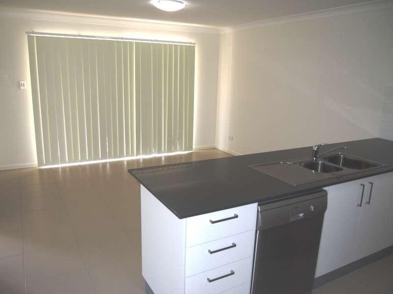 2/51 Surround Street, Dakabin QLD 4503