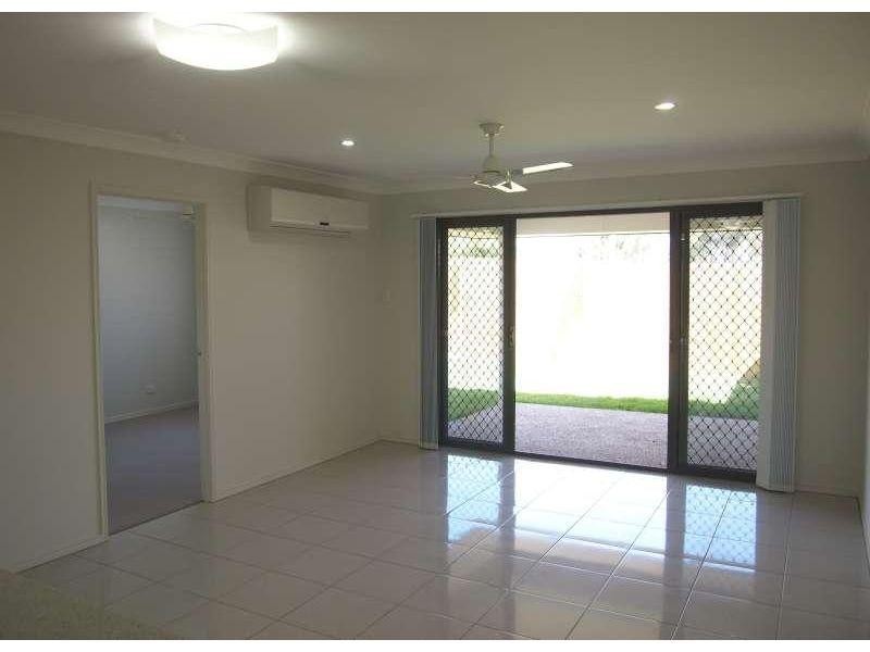 1/16 Lanita Close, Morayfield QLD 4506