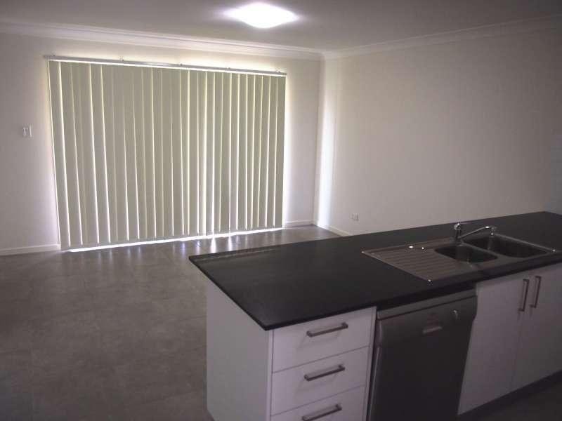 2/3 Mildura Court, Burpengary QLD 4505