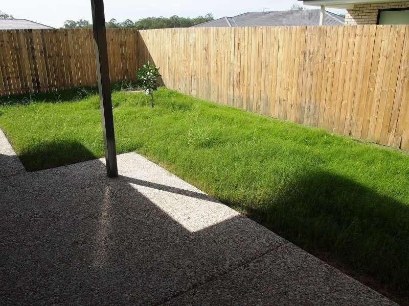 2/3 Mildura Court, Burpengary QLD 4505