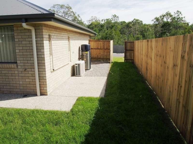 2/3 Mildura Court, Burpengary QLD 4505