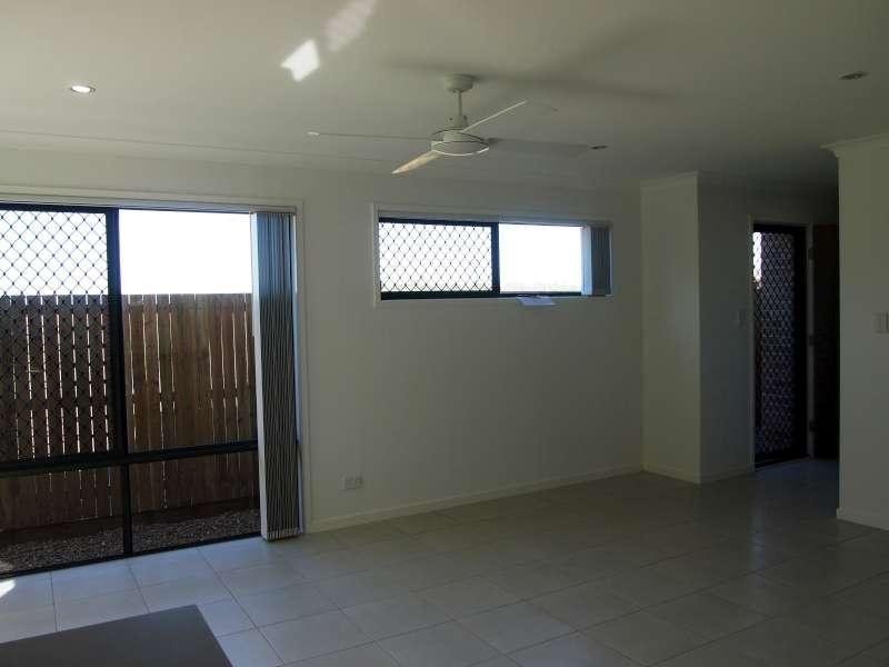 1/61 Braxlaw Crescent, Dakabin QLD 4503