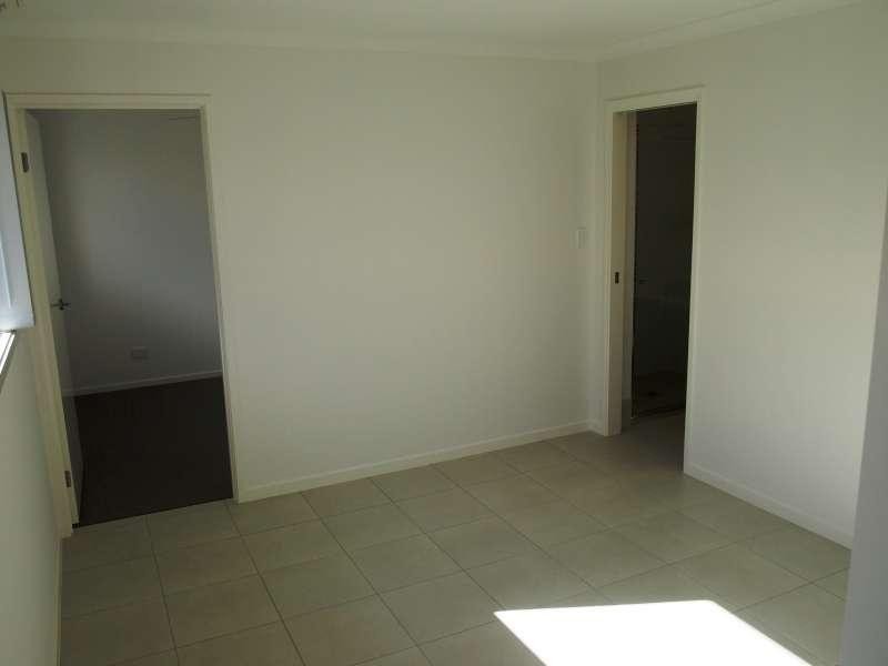 2/61 Braxlaw Crescent, Dakabin QLD 4503