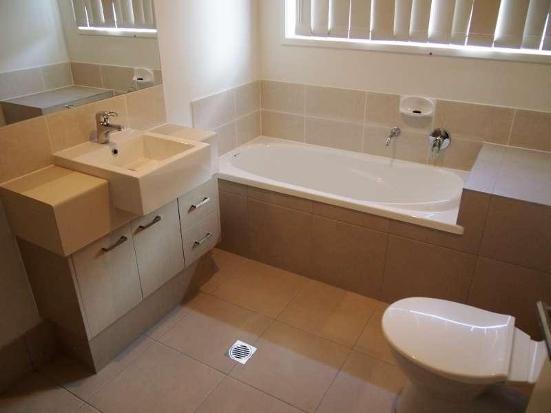 1/3 Rufous Court, North Lakes QLD 4509