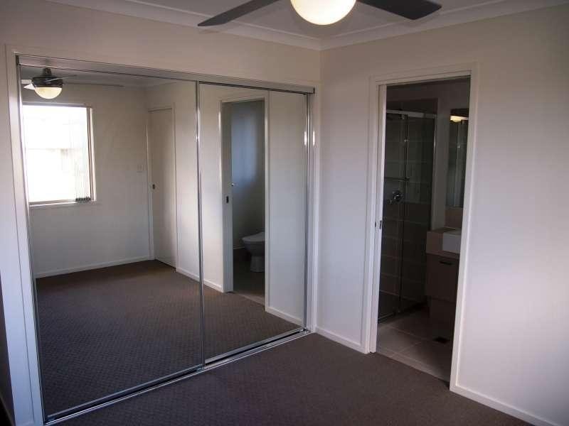 2/3 Rufous Court, North Lakes QLD 4509