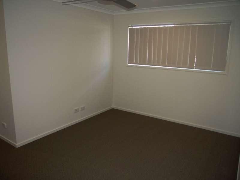 2/3 Rufous Court, North Lakes QLD 4509