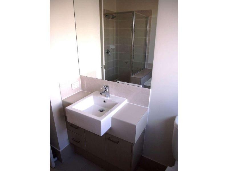 2/3 Rufous Court, North Lakes QLD 4509