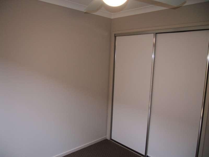 2/25 Heron Close, Dakabin QLD 4503