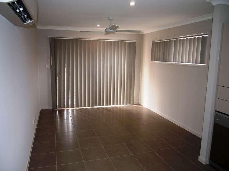 2/25 Heron Close, Dakabin QLD 4503