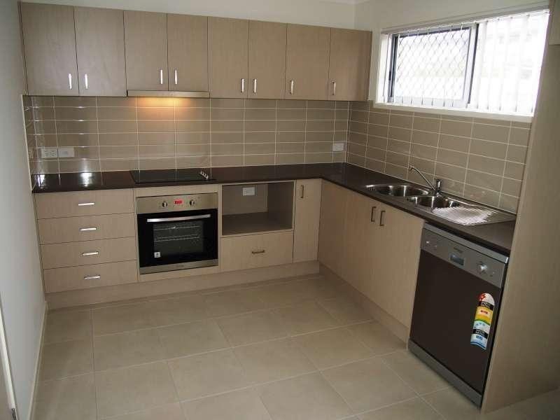1/10 Toby Close, Kallangur QLD 4503