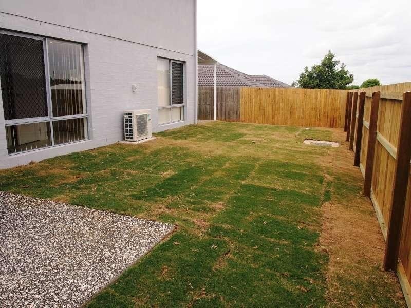 1/10 Toby Close, Kallangur QLD 4503