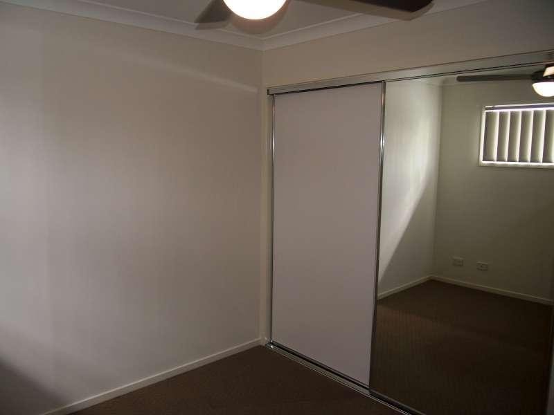 2/10 Toby Close, Kallangur QLD 4503