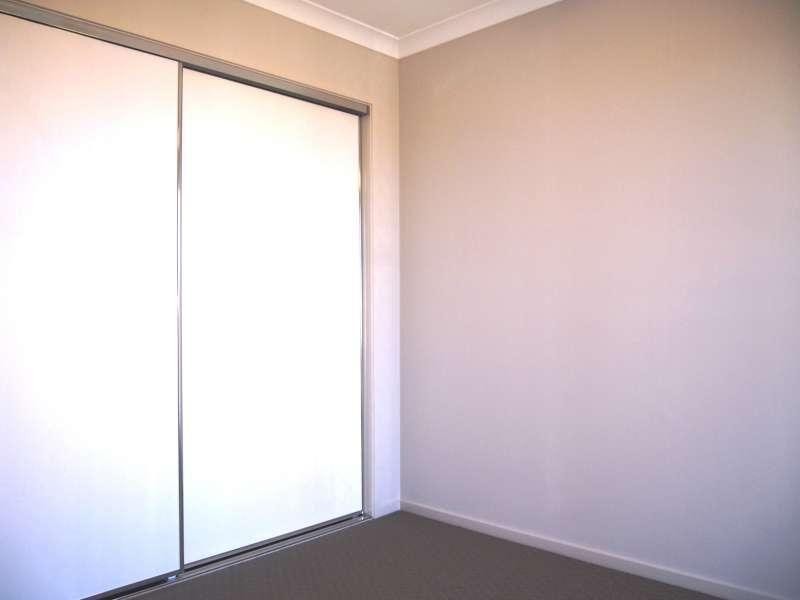 1/54-56 Feather Court, Morayfield QLD 4506