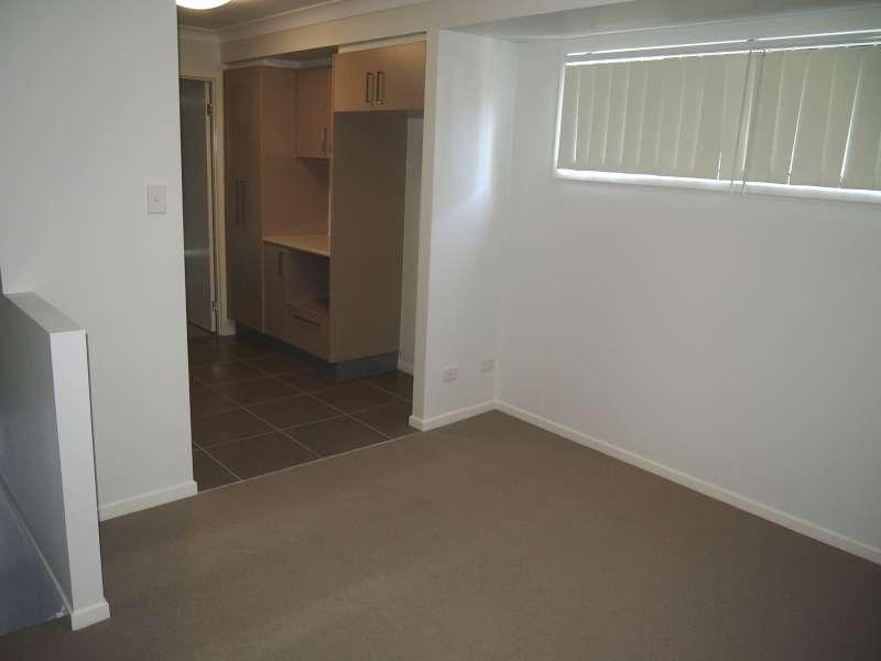 2/21 Fleet Circuit, Bray Park QLD 4500