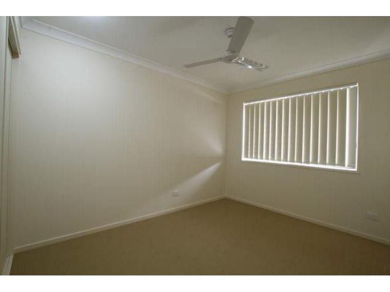 1/6 Crestwood Court, Kurwongbah QLD 4503