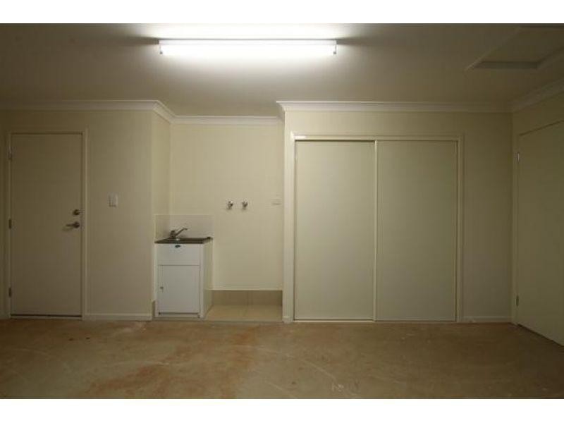 1/6 Crestwood Court, Kurwongbah QLD 4503