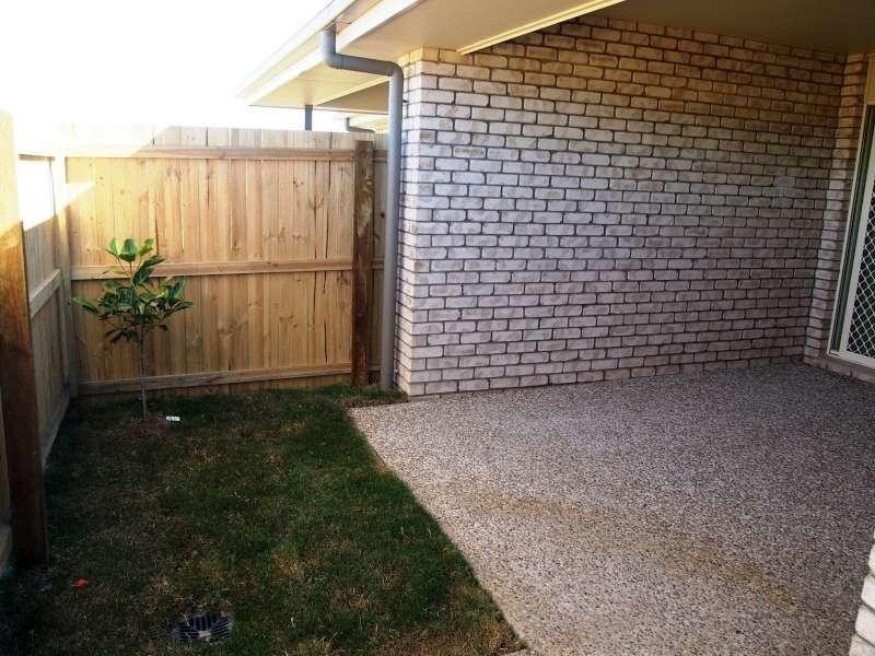 1/21 Baxter Crescent, Caboolture QLD 4510