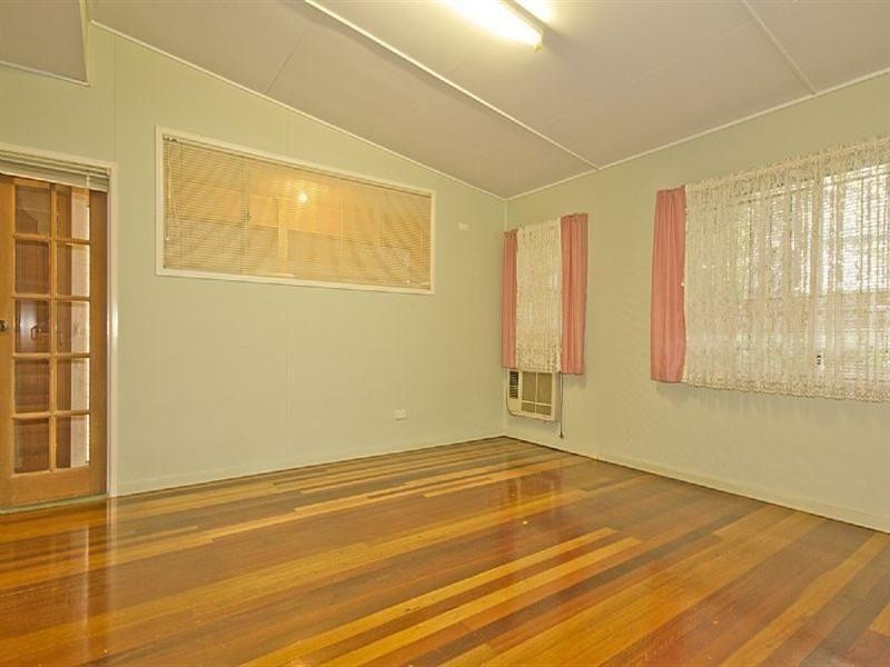 81 Captain Cook Parade, Deception Bay QLD 4508