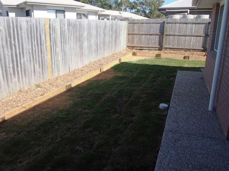 1/3 Mia Court, Morayfield QLD 4506