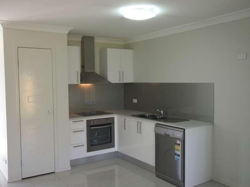 2/16 Lanita Close, Morayfield QLD 4506