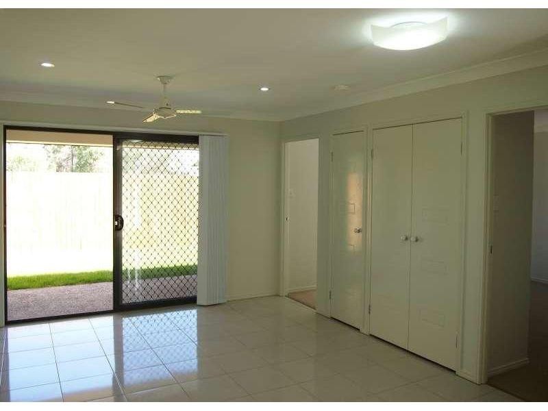 2/16 Lanita Close, Morayfield QLD 4506